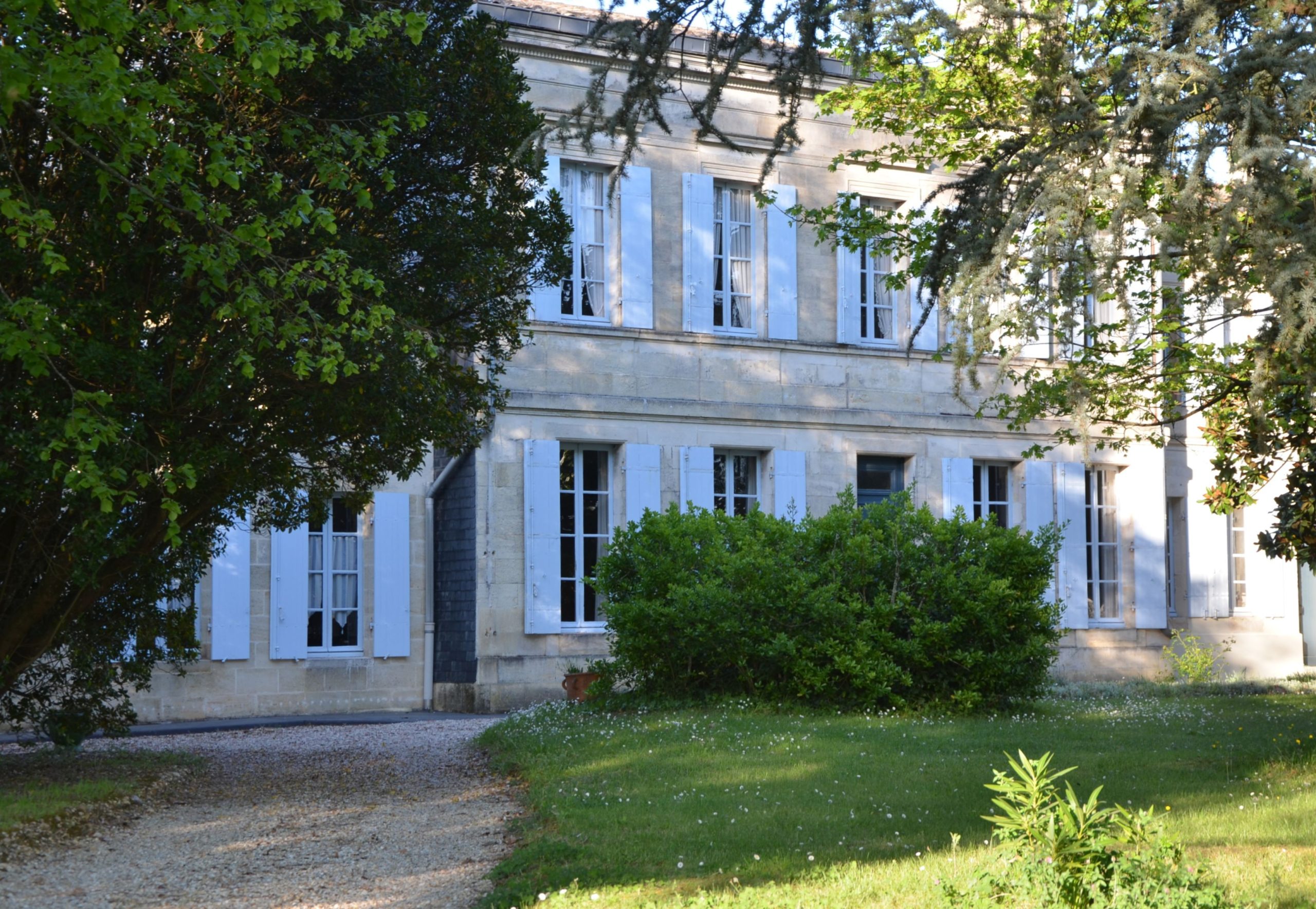 Façade extérieure du Château Croque-Michotte