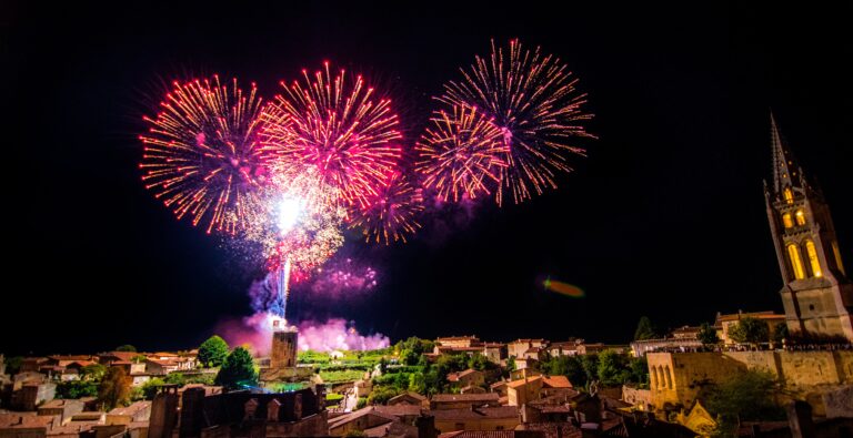 nuit du patrimoine et feu d'artifice à saint emilion